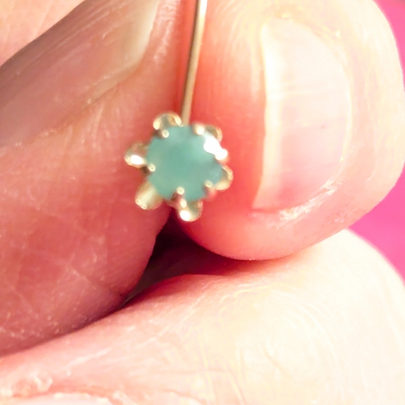 Elegant 10k Gold and Blue Earrings - Picture 3 of 7